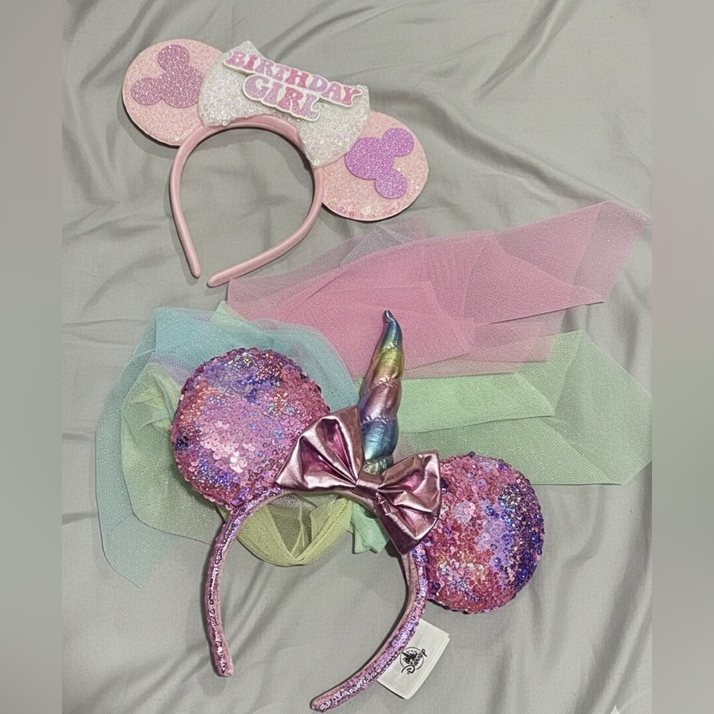 Collection of whimsical, Disney-inspired headbands (4) - Picture 3 of 3